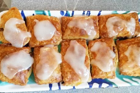 Marmeladetaschen mit Zitronenglasur