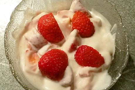 Joghurtcreme mit Erdbeeren
