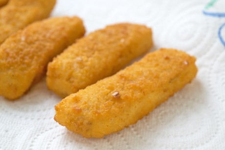 Panierte Fischstäbchen