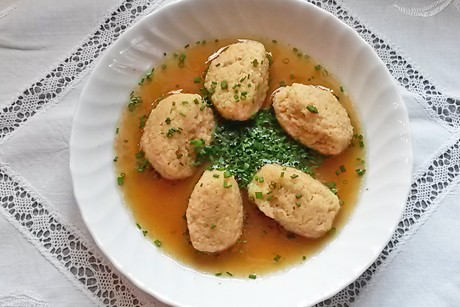 Grießnockerlsuppe