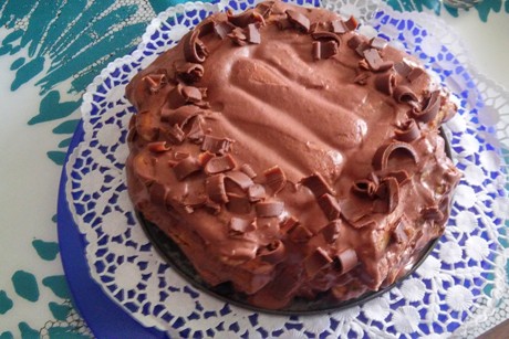 Paradiescreme-Schichten-Kuchen