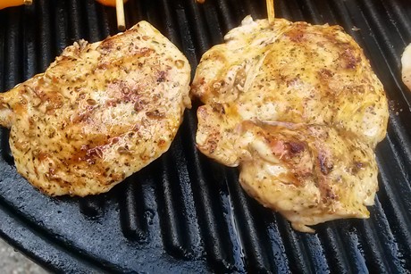 Gegrilltes Hühnerfilet