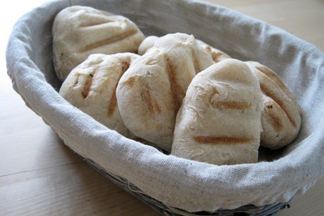 Brötchen vom Griller