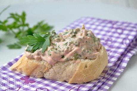 Brokkoli-Frischkäse-Aufstrich