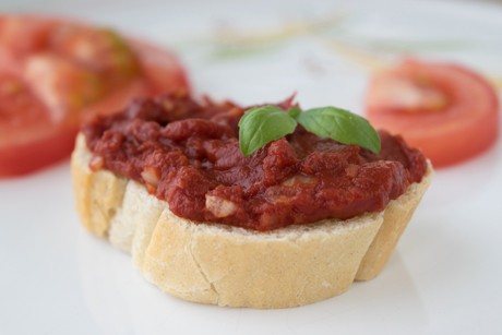 Tomaten-Kren-Aufstrich