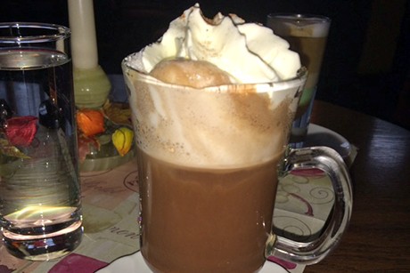 Eiskaffee mit Baileys
