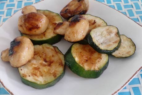 Grillchampignon und Grillzucchini