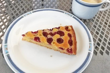 Kirschkuchen mit Schnapskirschen