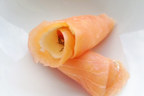 Lachsröllchen