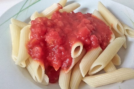 Nudeln mit Tomatensauce