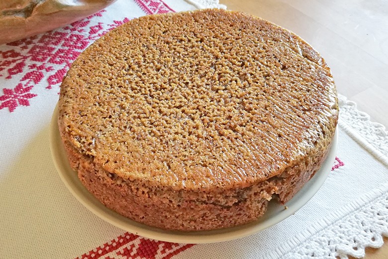 Grieß-Nuss-Kuchen