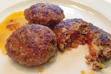 Gefüllte Fleischlaibchen