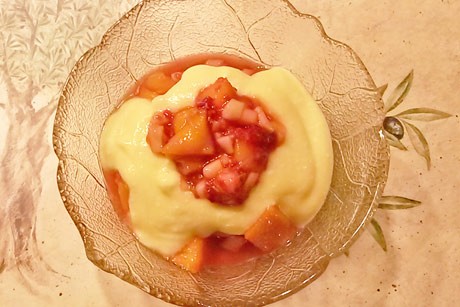 Obstsalat mit Vanillecreme