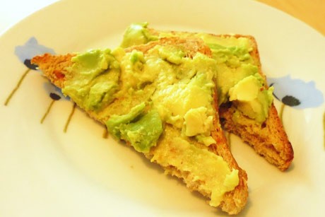 Vollkorntoast mit Avocado