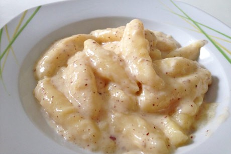 Kartoffelnudeln mit Nuss-Vanillepudding