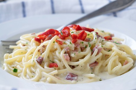 Nudeln mit Chili und Speck