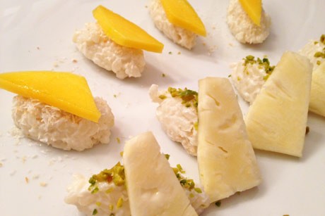 Milchreis mit Ananas und Mango