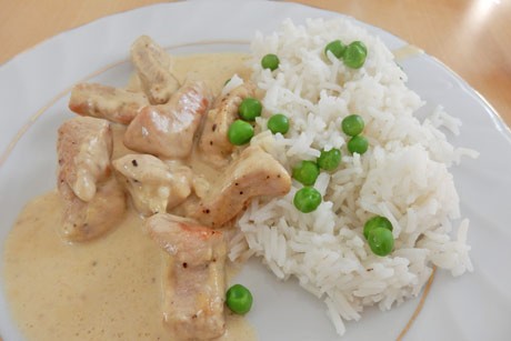 Putengeschnetzeltes mit Erbsenreis