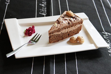 Amaretto-Trüffel-Sahne-Torte