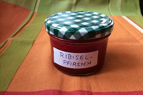 Pfirsich-Johannisbeer-Marmelade