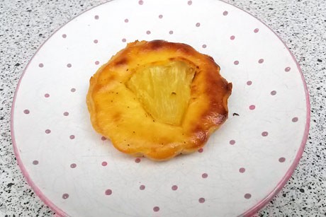 Topfencremetörtchen mit Ananas
