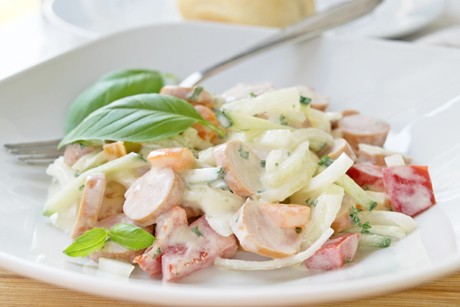 Würstelsalat