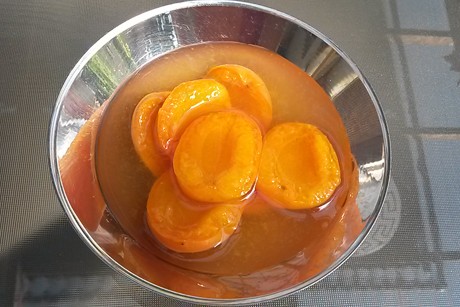 Marillenkompott mit Sternanis