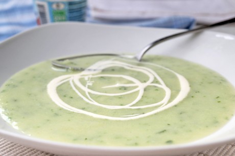 Gurkenschaumsuppe