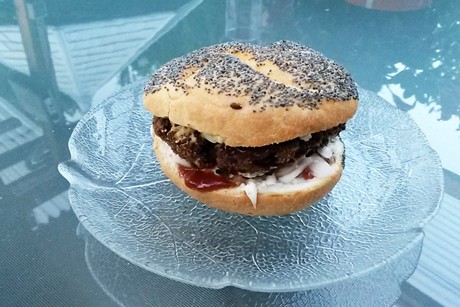 Hamburger nach Art des Hauses
