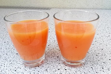 Papaya-Smoothie mit Chili