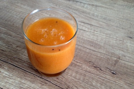Marillen-Kiwi-Mango Smoothie