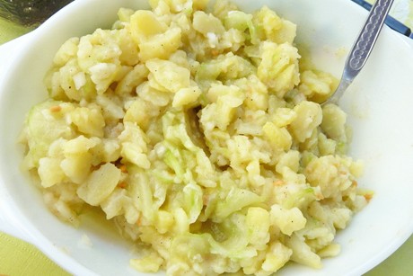 Erdäpfel-Specksalat mit Gurke