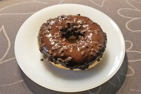 Donuts mit Schokoglasur