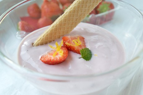 Zitronen-Erdbeer-Creme