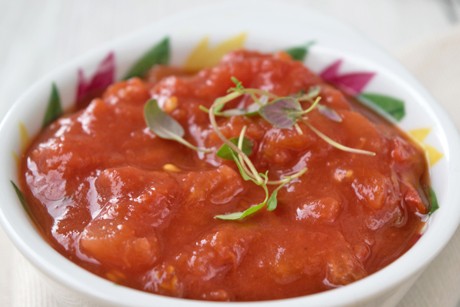 Tomatensauce mit grünem Pfeffer
