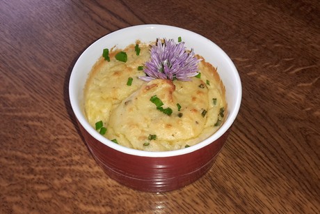 Erdäpfel-Sauerrahm-Auflauf