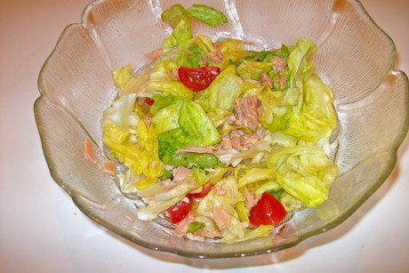 Blattsalat mit Thunfisch