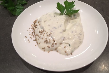 Rahmsauce mit Sesam
