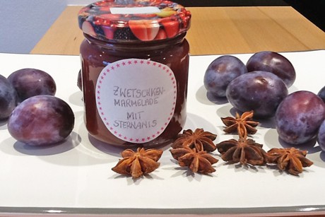 Zwetschkenmarmelade mit Sternanis
