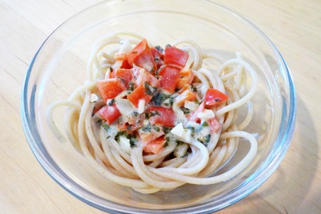 Paprika-Schafkäse-Sauce