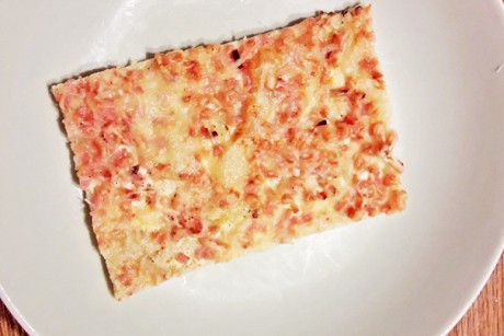 Camembert-Speck-Flammkuchen