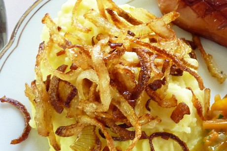 Erdäpfelpüree mit Röstzwiebel