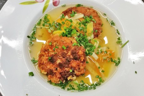 Kaspressknödelsuppe