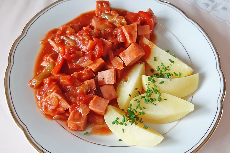Leberkäsgulasch