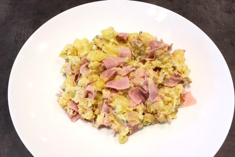 Kartoffeln mit Frischkäse und Schinken
