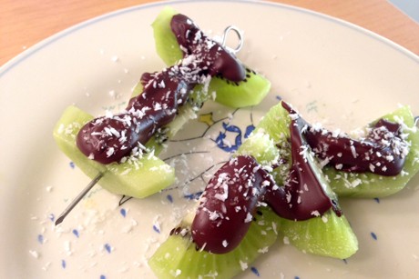 Schoko-Kiwi-Spieße