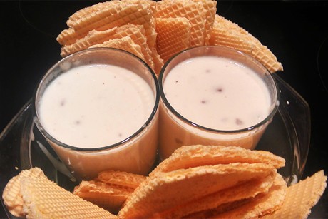 Paradiescreme mit Cremewaffeln