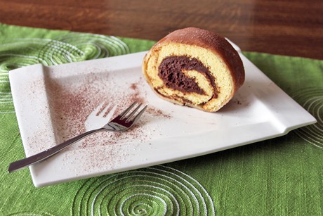 Marzipanroulade mit Pariser Creme