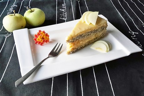 Mohntorte mit Apfelcreme