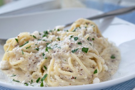 Spaghetti mit Walnuss-Sauce